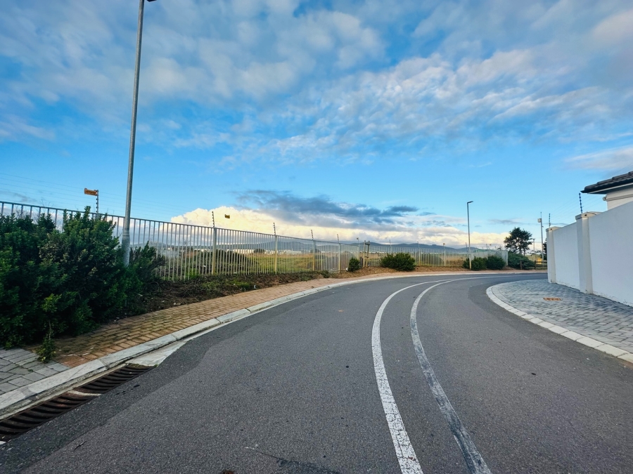 3 Bedroom Property for Sale in Table View Western Cape